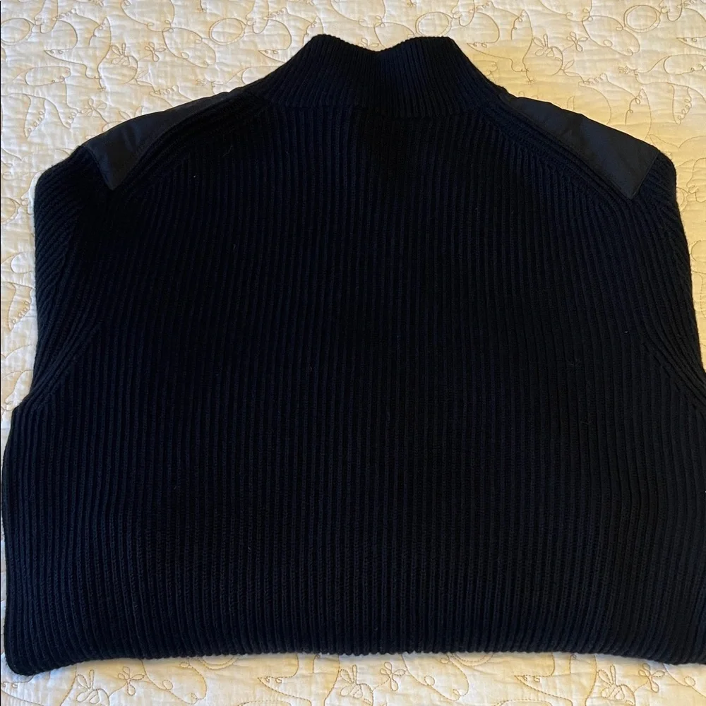 Hybrid Quilt and Knit Zip-Through Jacket in Navy - Picture 7 of 9